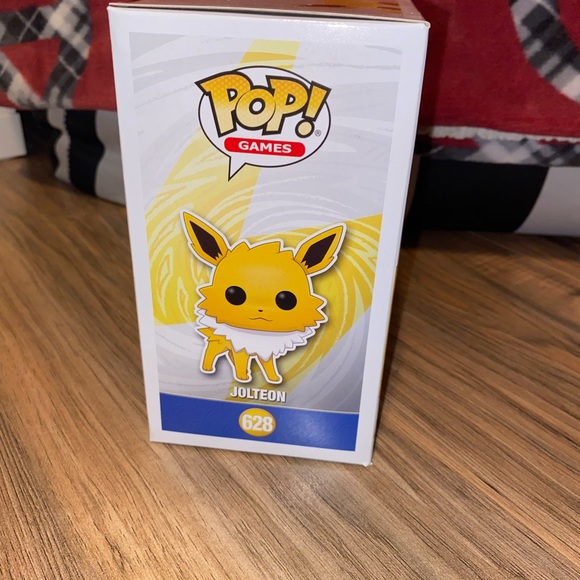 Funko Pop Pokemon Eevee Collection - Picture 7 of 13